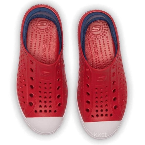 BRAND NEW boy youth skechers machine washable foamies red shoes size 2Y - Picture 2 of 8